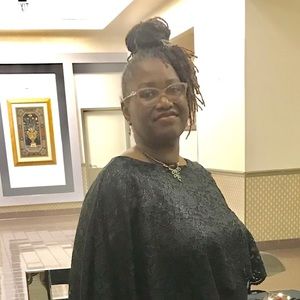 Meet your Posher, Shirley